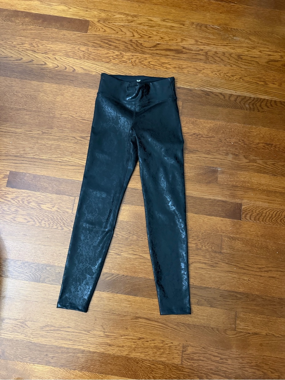 Heroine Sport Black Textured High-Rise Leggings